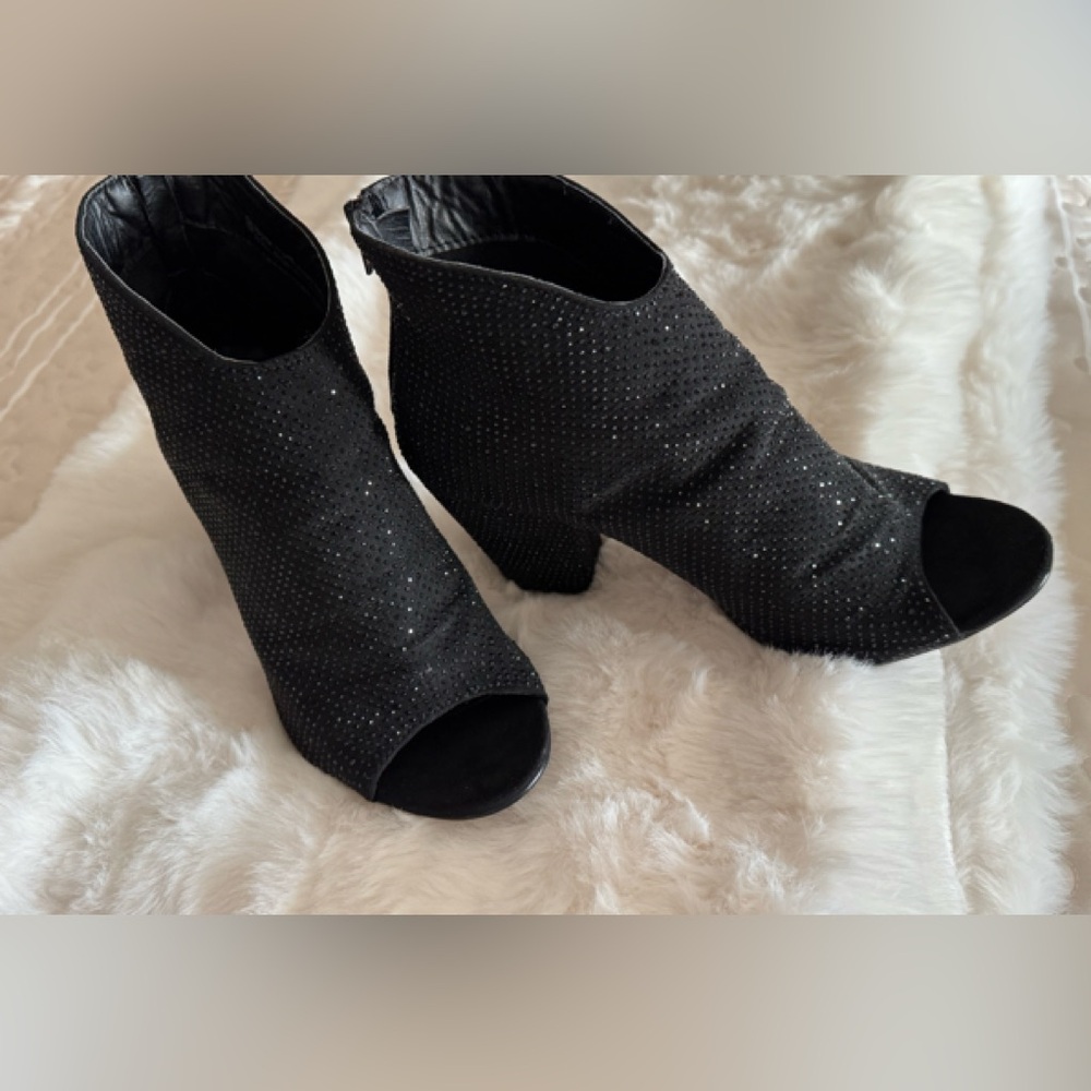 VeryG, women’s open toed, slip on sparkly boots, Black, Size 10